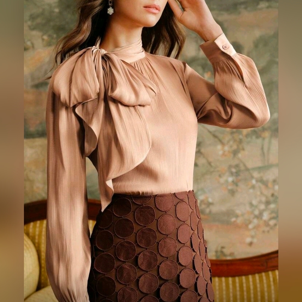 New Chic Metallic Crinkle Bow Tie Neck Top Blouse Camel Tan Khaki - Picture 1 of 11